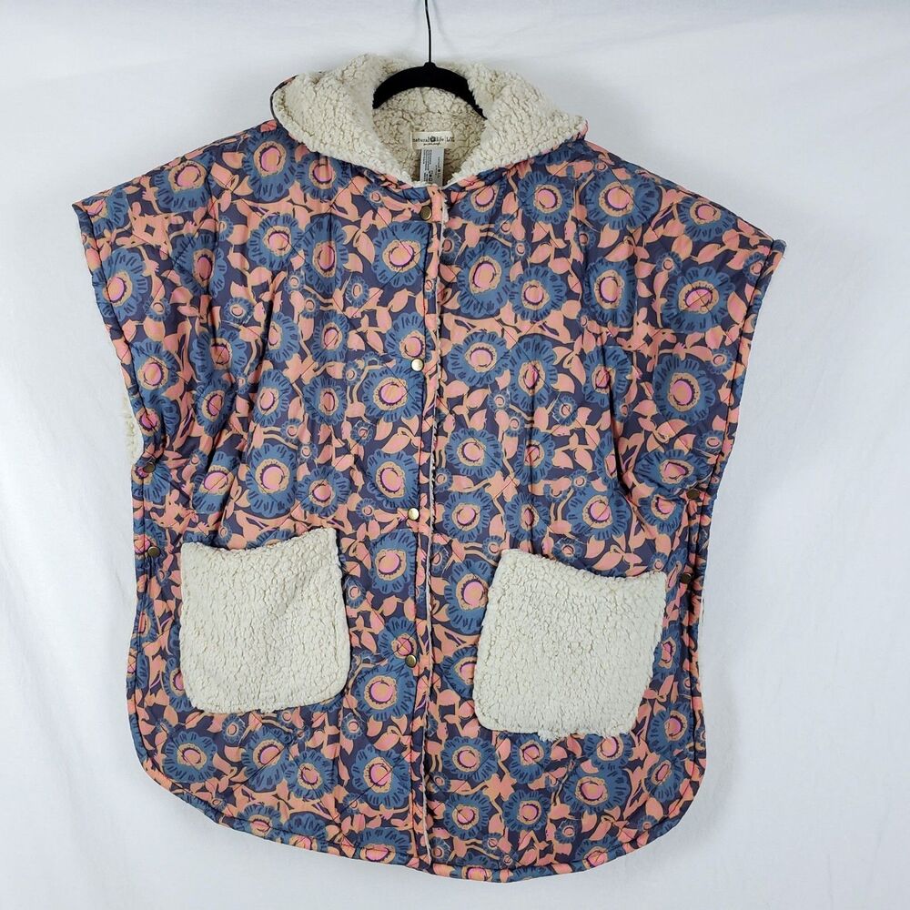 Natural Life Boho Hooded Quilted Cape Vest Poncho Size L/XL Snap Button Sherpa